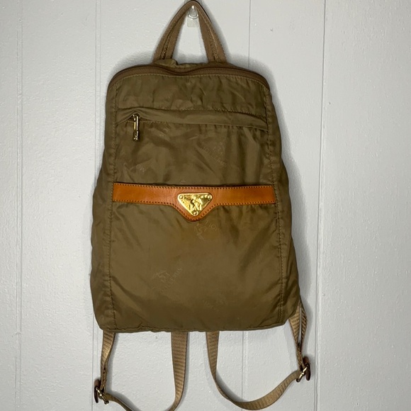 Maison Mollerus Green Olive Backpack - Picture 2 of 16